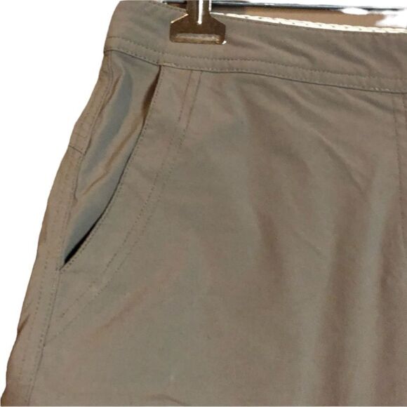 L.L.Bean‎ cargo short. Size 8 - Picture 2 of 15